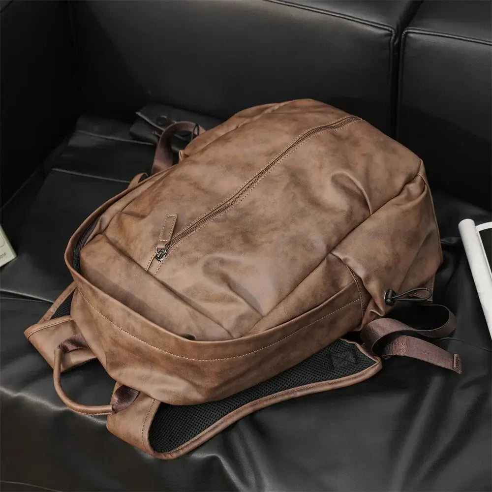 Mochila Executiva em Couro Romenzi Amsterdam RZ073