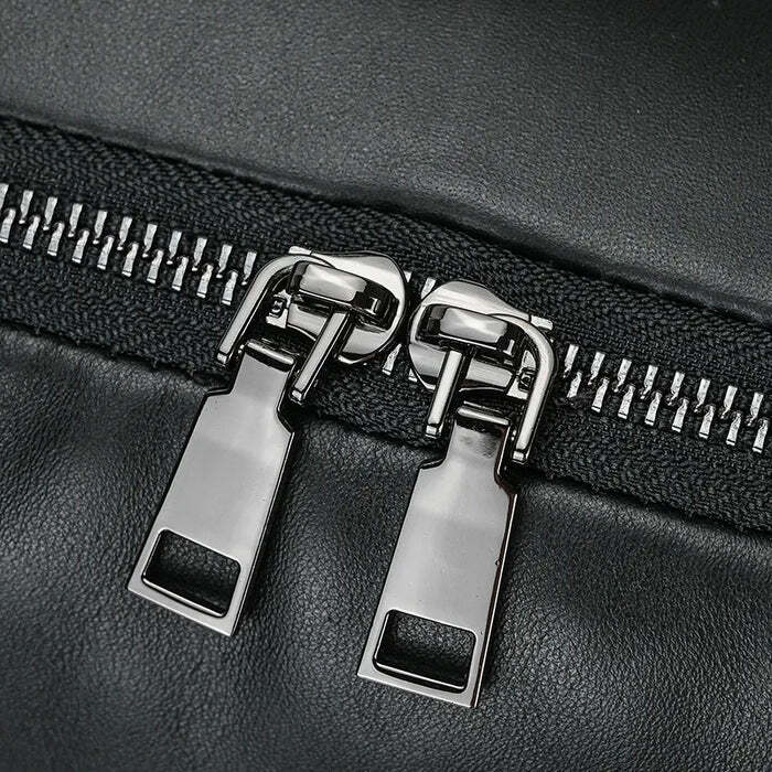 Mochila Executiva em Couro Romenzi Retrô RZ071